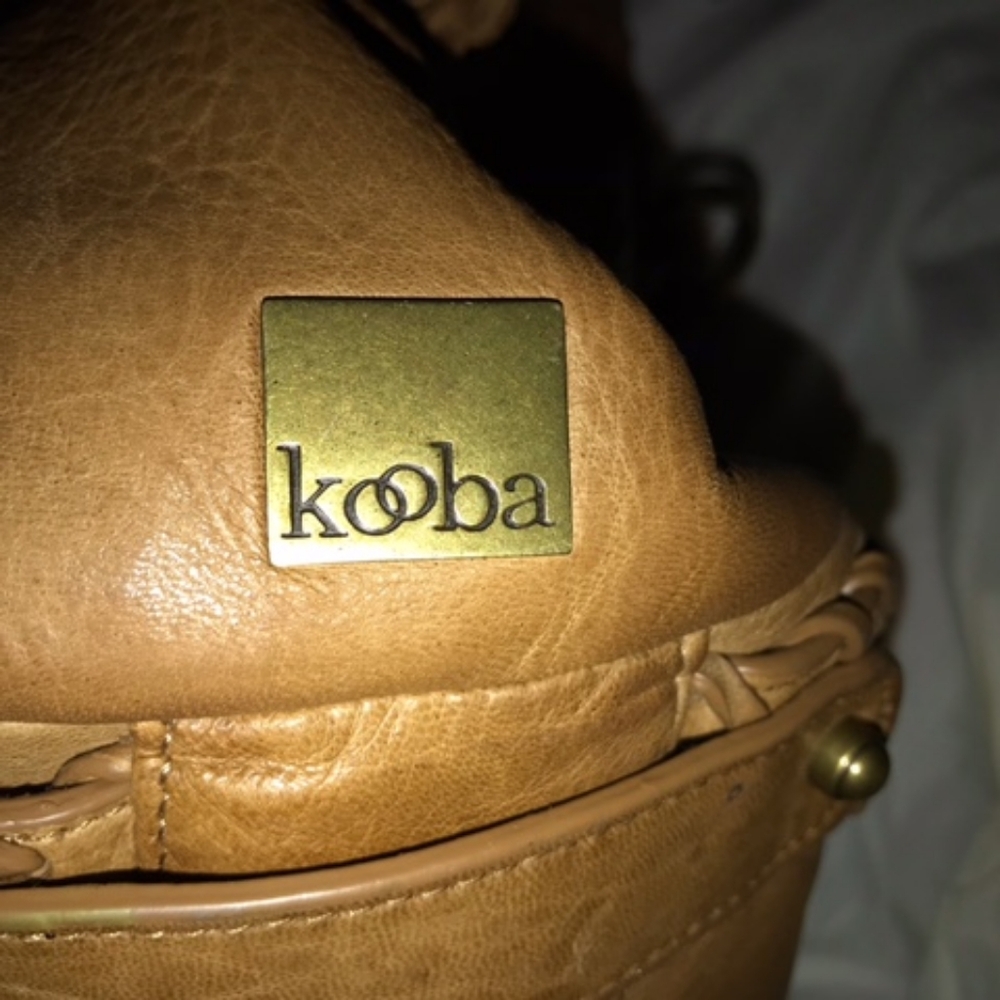 Kooba Brown Leather Bag with Gold Details - Picture 3 of 10